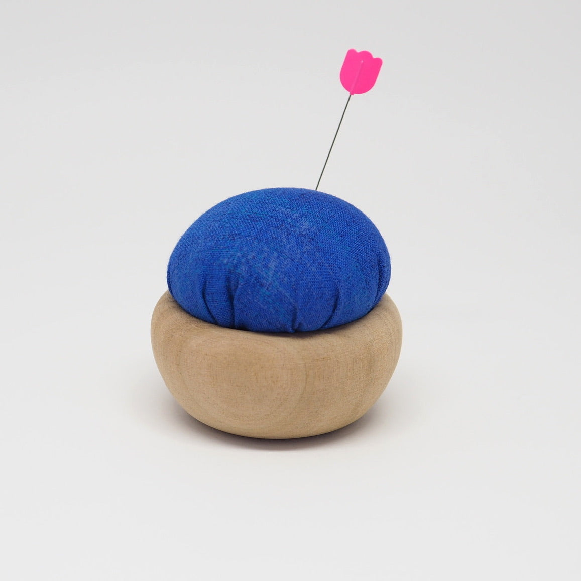 TULIP CHERRY WOOD PIN CUSHION -  RURI-IRO (BLUE)